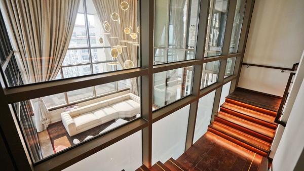 Oakwood Residence Hanoi 17 lane 35 Dang Thai Mai -  Each Penthouse is designed with 02 floors with stairs located inside the apartment