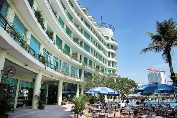Khách sạn và khu chung cư The Hanoi Club
