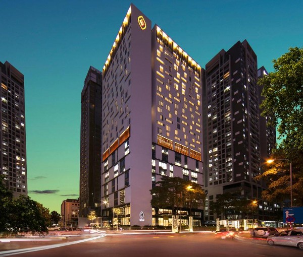 Tòa khách sạn và căn hộ Eastin Hotel & Residences Hanoi